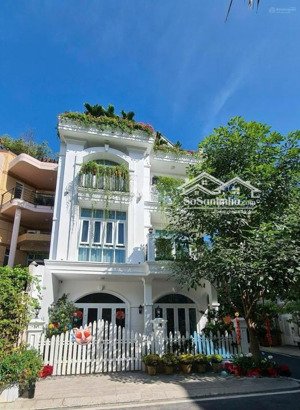 hiếm! bán gấp biệt thự sân vườn ven sông ngay trần não, an khánh q2-178m2 (12x18)h 3 tầng giá 33 tỷ