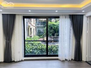 Bán nhà Thái Hà ngõ thông 20m ra ô tô mặt tiền rộng 6 tầng thang máy nhà xây mới đep 33m giá 12.8 tỷ ( có TL ) .