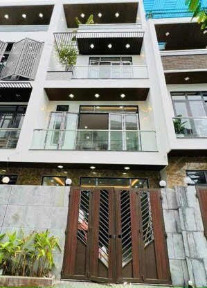 cho thuê nhà mặt tiền đường lam sơn, phường 5, bình thạnh