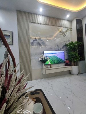 bán nhà kim giang 4 tầng, 5 ngủ, dt36m, 1 nhà ra ôtô, full nội thất chỉ việc ở giá 7,1 tỷ