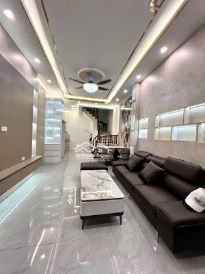 bán nhà trần phú - hà đông 5 tầng dân xây kiên cố - nội thất long lanh chỉ việc ở