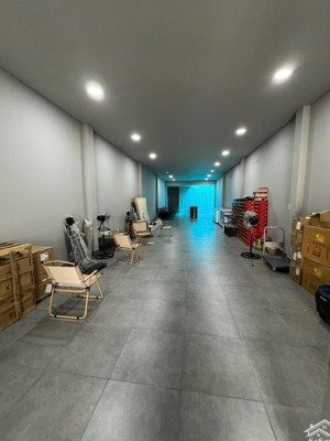 mặt tiền bờ kè hoàng sa - lê văn sỹ - quận 3sổ 65m2 - dài 2omkhu vực xây 5 tầng sân thượng