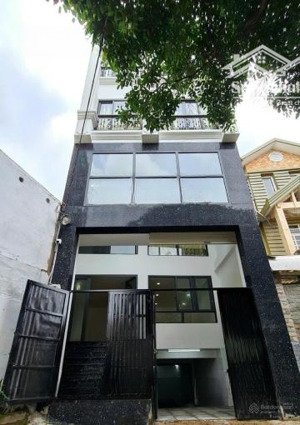 bán nhà phố phó đức chính, p. nguyễn thái bình q1. dt 95,7m2 giá 5tỷ4. đang cho thuê 42 triệu/tháng