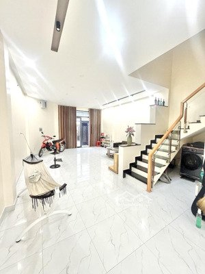 nhà 4 tầng, ngang lớn 6.2m x 16m vuông vức, hẻm 6m xe hơi, ngay bình trị đông thông mã lò