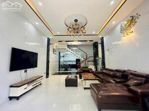 HIẾM _ NHÀ ĐẸP 3 TẦNG, 63M²đ THÁI THỊ BÔI _ 10 M RA MẶT TIỀN _ GIÁ 3.95 TỶ