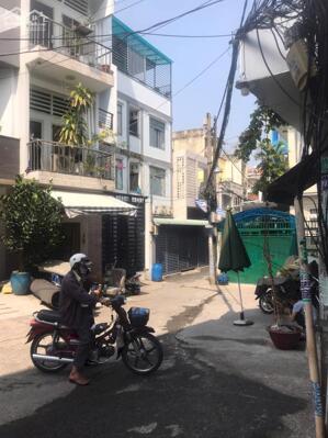 Bán CHDV Đường Bạch Đằng Quận Bình Thạnh.DT:8x19m.Giá 25 tỷ