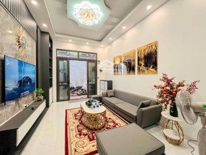 siêu h.iếm-nhà phố hoàng mai cách oto 20m diện tích 33m2 chỉ 6.3 tỷ tặng toàn bộ nội thất mới tinh