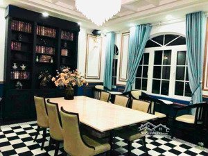 bán góc 2 mặt tiền dương đình nghệ, ngay gần biển. tuyến đường du lịch nhộn nhịp