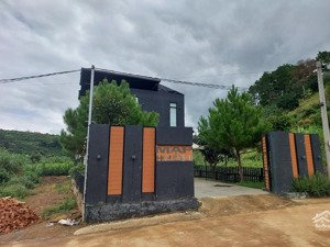 ngôi nhà ven ngoại ô đà lạt 286m2 dành cho những ai yêu thiên nhiên và sự tĩnh lặng, sân vườn