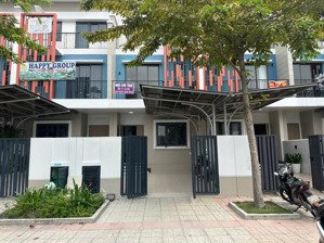 cho thuê nhà phố nguyên căn sun casa central giá chỉ 15 triệu/ tháng, chìa khoá sẵn sàng nhiều căn.