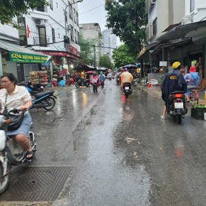 bán nhà mặt chợ bông đỏ ngô thì nhậm, 18,5 tỷ, 40m2, 4pn, 4wc, chính chủ bán gấp, hà đông, hà nội