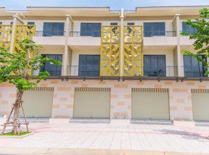 bán gấp shophouse đối diện hồ bơi đường n22 khu sun casa central, nhà sẵn sàng bàn giao ngay
