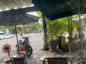 cần bán góc 2mt tiểu la và nguyễn hữu dật 161m ngang 9m vuông vứt. ngay trung tâm hải châu