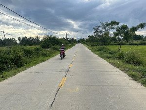 chính chủ chào bán lô bê tông đôi 6m tại khối phố tân khai , ph điện bàn đông . dt 200m2 ( 8x25 )