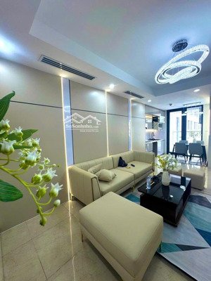 chính chủ cần bán cc tại hà nội center point, 6,6 tỷ, 2pn, 2wc, pháp lý đầy đủ