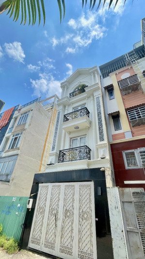 nhà 1/ phạm văn đồng - ngay cầu đỏ - xe hơi vào nhà - 83m2 ngang 4.5m - 4 tầng mới ở ngay