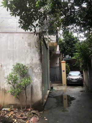 bán đất tặng nhà gần 40m về ở luôn. ô tô đỗ cửa, ngõ đẹp, hàng hiếm