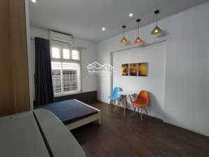 căn hộ đẹp 35 m2 khu nguyên hồng nguyễn chí thanh 5.9tr