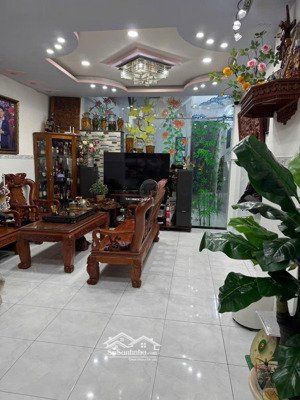 mặt tiền kinh doanh - âu cơ - nhà 3 tầng 117m2 (4.4x27m) - giá 26.2 tỷ