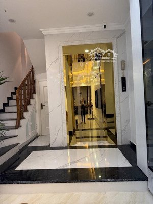 gấp bán nhà siêu hiếm giảm liền chỉ 14.6 tỷ phố yên lạc 41m2 5 tầng hai bà trưng cực chất