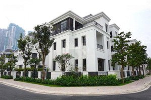 bán gấp! biệt thự vinhomes central park, giá chỉ 173 tỷ, dt 275m2 full nội thất. duy nhất 1