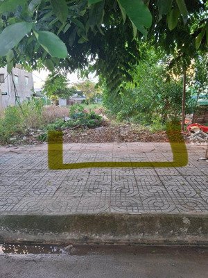 ngay cổng t2 - kết nối sblt, duy nhất 1 lô 110m2 - 1 tỷ 5 - mặt tiền đường giải phóng mở rộng 32m