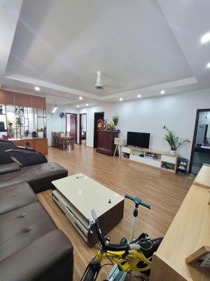 bán căn góc 3 ngủ dt 134m toà ct2 ngô thì nhậm hà đông giá 7 tỷ