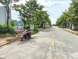 gia đình cần bán gấp lô đất kđt đồng gáo, hội hợp sát kđt tms & doj vĩnh yên 100m mt 5m 2,5tỷ. sđcc