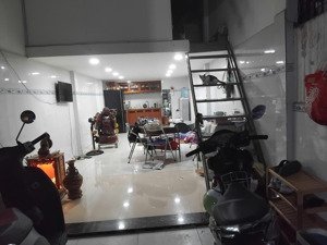 cần bán gấp căn nhà p. tân hưng thuận, q. 12, dt: 4m x 12m, 1 trệt, 1 lầu giá 3,1 tỷ