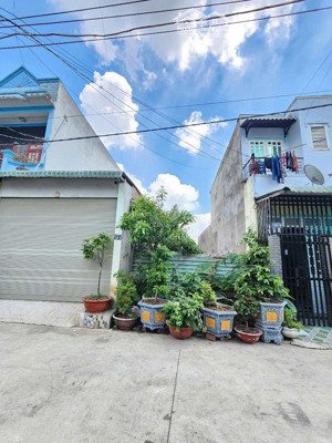 cần bán lô đất ở p.tân đông hiệp - dĩ an, ngay đường nguyễn thị minh khai 1tỷ8 / 66m2, bao sang tên