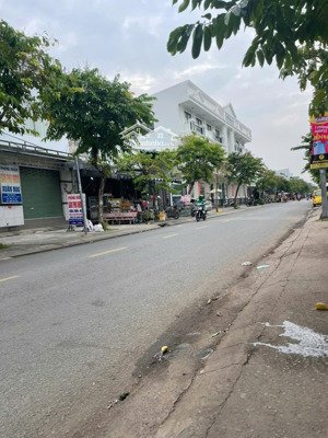 cần sang mặt bằng quán nhậu đường song hành, p tân hưng thuận, q12, dt 10m x 10m, giá 98 triệu