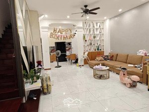 bán nhà nguyên căn tân mai, nguyễn chính- ba gác đỗ, an ninh- 38m- 5.81 tỷ