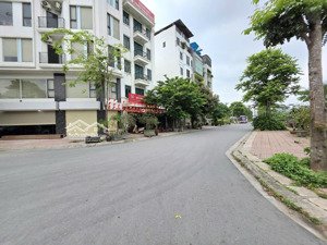 nhà 76m² x 5 tầng thang máy - việt hưng đường 13.5m view công viên, ở và kinh doanh, giá 23.x tỷ!