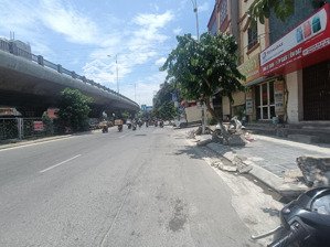 nhà mặt phố tôn thất tùng, đống đa, hà nội, giá tốt 25 tỷ, 42m2, 6 tầng thang máy.