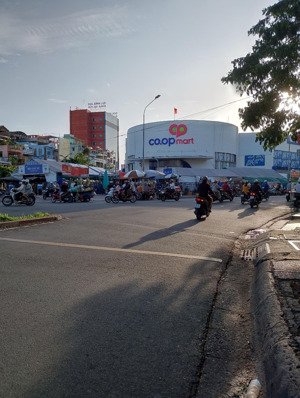 chủ bán đi định cư nhà phạm văn chí - ngang hơn 4m - dt 41m2 - nhỉnh 5 tỷ