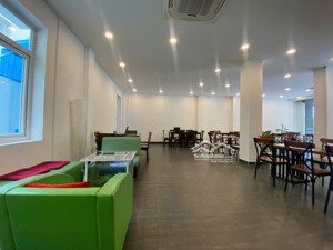 cho thuê nhà phường thạnh mỹ lợi, tp thủ đức cũ. dt: 16x18m, hầm 3 tầng sân thượng. giá 95tr/th
