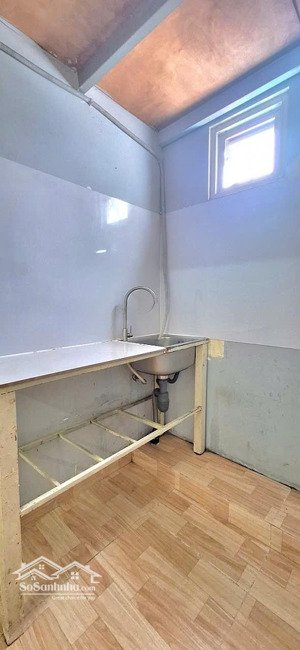 phòng trọ chính chủ lucky room - 170/1 vườn lài, quận tân phú, cách đh văn hiến 5p