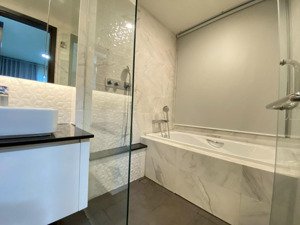 cần bán chcc the harmona 75m2 2pn 2wc, view q1, có sổ, giá 4 tỷ 5, lh: 