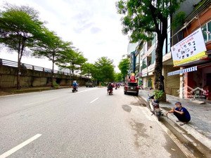 bán nhà - vị trí cực đẹp một nhà ra phố - trung tâm ba đình - đất vàng 50m2 - 8.5 tỷ - ko quy hoach