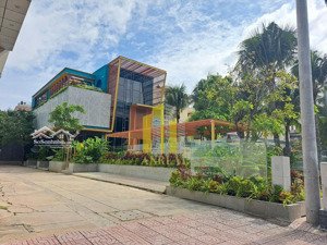 villa hiện đại vị trí trung tâm thảo điền - mở nhà hàng - cafe giá 390 triệu