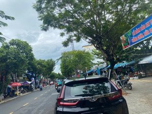 cần bán 2 lô liền kề 2mt lê thanh nghị- 230m ngang 10. vị trí đối diện chợ hòa cường.