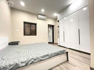 Bán nhà phố Đội Cấn 4 tầng 35m2 mặt tiền 4.3m full đồ gần phố chỉ 7.8 tỷ hiếm Ba Đình