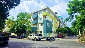 hơn 30 tỷ - bán gấp biệt thự mặt phố lô góc, trục chính kđt văn khê, an sinh tốt, kinh doanh