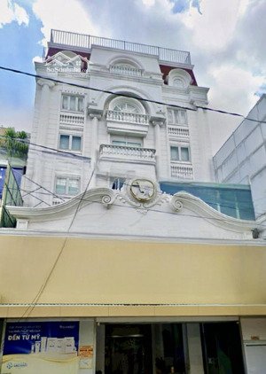 dòng tiền 3 tỷ/năm! tòa nhà 10.5x20m, hầm 7 tầng, sư vạn hạnh, p.12, q.10, kề vạn hạng mall