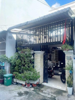 nhà chính chủ gủi cần bán gấp thuộc phường đông hung thuận q12 dt: 4 x 24m giá: 5ty