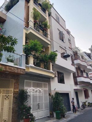 bán nhà 243/ tô hiến thành 4x20 3 lầu sân thượng cho thuê 50tr/tháng giá bán 15,5 tỉ