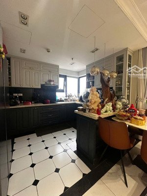 bán căn hộ chung cư amber riverside 622 minh khai. tầng cao. dt 148m2. giá 11,8 tỷ.