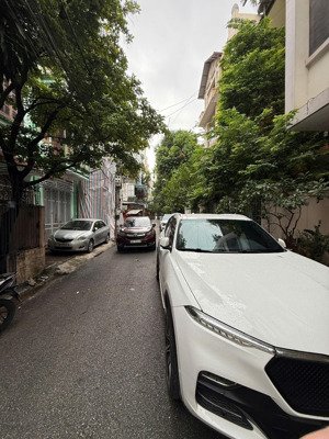 hiếm. bán nhà phố nguỵ như kon tum, thanh xuân: 49.3m2, mt 4.3m, nhà cũ, ô tô, vỉa hè. 19 tỷ 200.