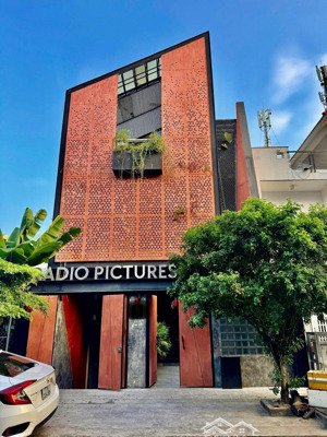 một căn nhà mặt tiền đường 31 với mô hình coworking anh chị chỉ cần bỏ ra tầm 220tr/m2 - shr