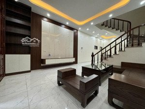bán nhà trung tâm phố lụa vạn phúc hà đông 46m, mt 4,55m, 3 tầng giá hơn 7 tỷ, lô góc 3 thoáng